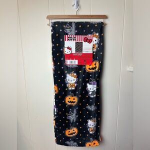 HELLO KITTY black Halloween cloud throw blanket